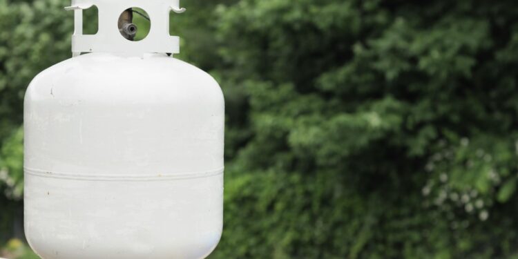 is it safe to use a propane tank inside the house