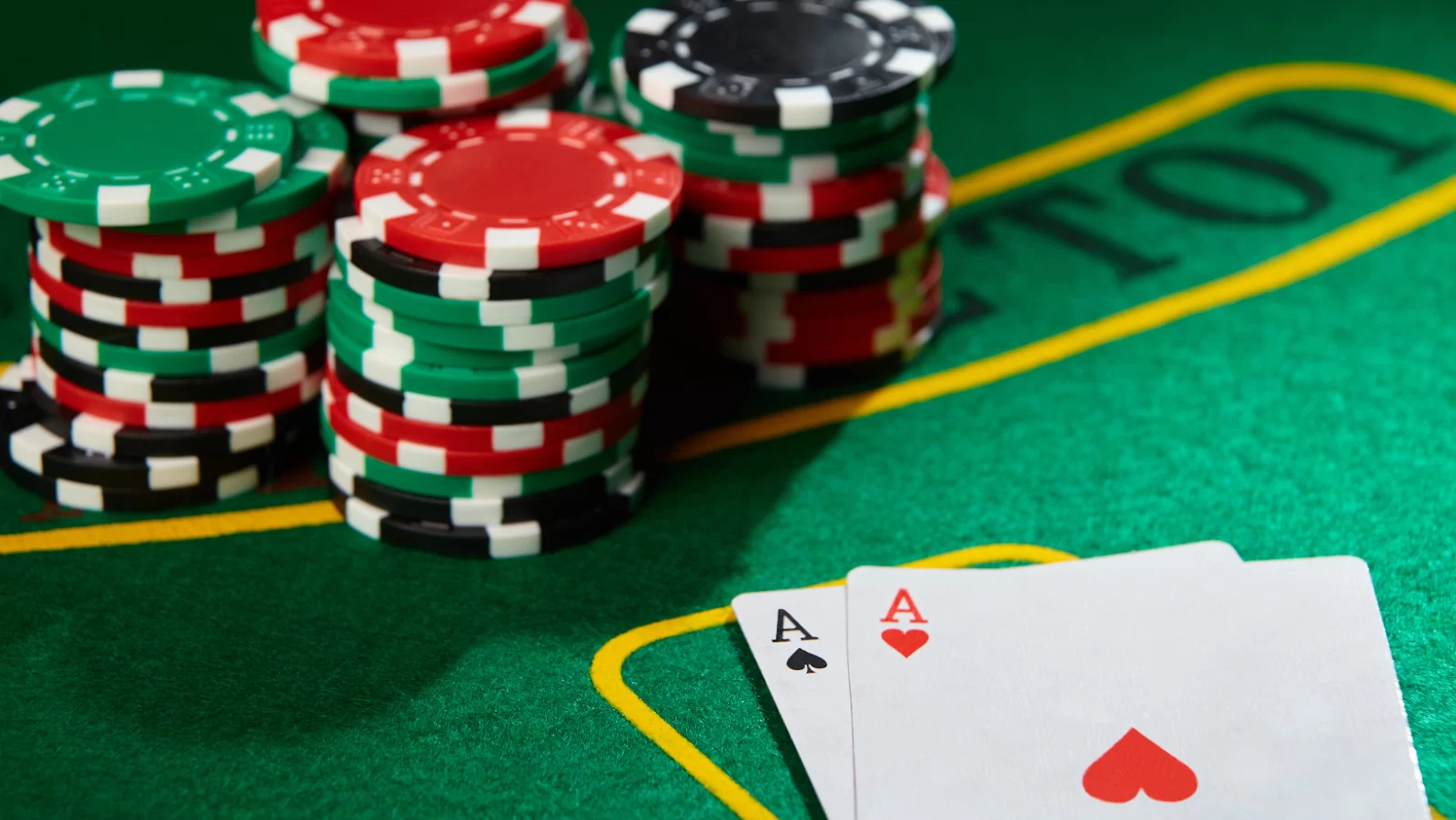 How Do Online Casinos Get Traction